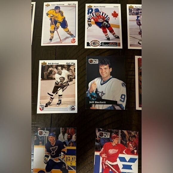 Mixed Lot of 62 NHL Hockey Cards – A Collector’s Dream - Picture 6 of 12
